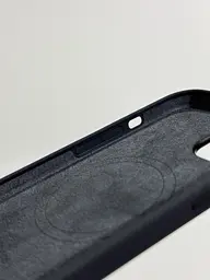 Оригінальний силіконовий чохол для iPhone 15 Apple Silicone Case with MagSafe Midnight Black MT0J3ZM/A - мініатюра 6