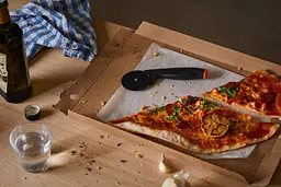 Ніж для піци Fiskars Functional Form 1019533 - мініатюра 5