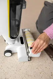 Karcher Пилосос безпровідний FCV 4 Dry Extra, вологе прибирання, конт пилок -0.45л, вода -0.75л, автон. робота до 45хв, самоочищення, білий - мініатюра 7