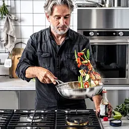 Сковорода вок з кришкою KitchenAid MSS 28 см 3.5 л (CC003254-001) - мініатюра 6