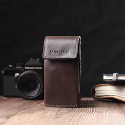 Оригінальна ключниця у вигляді футляра з натуральної шкіри GRANDE PELLE 6,5х13х1 см acs0032264 - мініатюра 10