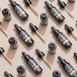 Тональна основа Gosh Foundation Drops SPF10 відтінок 004 (Natural) 30 мл - мініатюра 3