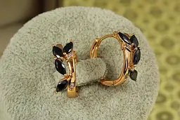 Сережки Xuping Jewelry Візаві з чорним каменем 1,7 см золотисті - мініатюра 2
