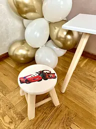 Табурет дитячий Маквін дерев'яний ручної роботи 25 x 25 x 24 см - мініатюра 3