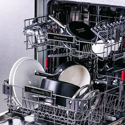 Ківш KitchenAid Steel Core з кришкою 16 см 1.3 л матовий чорний (CC005997-001) - мініатюра 4