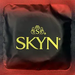 Презервативи SKYN Intense Feel – рельєфна насолода з точками та ребрами, 1 шт SKYN SKYN Intense Feel 101899 - мініатюра 1