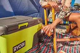 Холодильник акумуляторний мобільний ONE+ RY18CB23A-0 18В/220В/12В 23л 2хUSB +20…-20°С 13.5кг б Ryobi avt0001143 - мініатюра 8