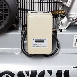 Компресор ремінний трьохциліндровий Sigma 380 В 3 кВт 610 л/хв 10 бар (7044711) - мініатюра 2