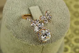 Кільце Xuping Jewelry Марсель з білим каменем розсувне р 18 золотисте - мініатюра 2
