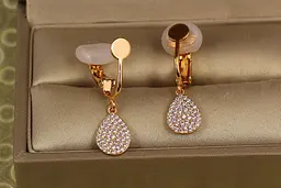 Сережки кліпси Xuping Jewelry крапля з каменями 2,9 см золотисті - мініатюра 2