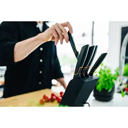 Ніж для шеф-кухаря Fiskars Edge 19 см (1003094) - мініатюра 4