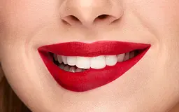 Матова рідка помада для губ Pupa I'm Loveproof відтінок 11 Kiss Me Red, 2.7 мл (020080A011) - мініатюра 2