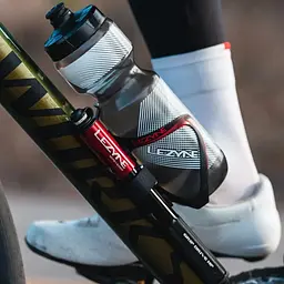Фляготримач Lezyne Carbon Team Cage Black/Red (1052-4710582 543395) - мініатюра 5