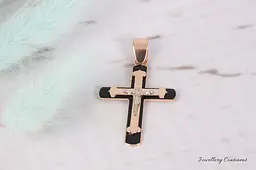 Хрест з червоного і білого золота з емаллю P-0011