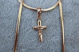 Хрестик Xuping Jewelry гладкий з розп'яттям 1,5 см золотистий