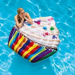 Надувний матрац-пліт Intex 58770 Cupcake Кекс 142x135 см (1132183972) - мініатюра 3