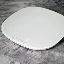 Кухонні настільні електронні ваги Grunhelm KES-025LW із сенсорним керуванням LCD-дисплей до 5 кг Білий - мініатюра 4