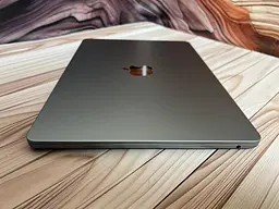 Ноутбук Apple MacBook Air 13.6" 2022 M2/24/512 (MXL579W0R4) Б/в - мініатюра 5