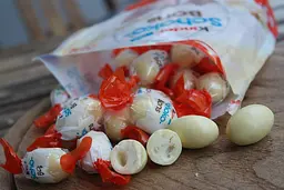 Цукерки Kinder Schoko-Bons White 200г. - мініатюра 4
