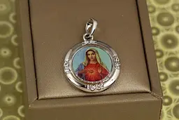 Ладанка Xuping Jewelry кругла діва Марія з камінням кольорова 3,1 см срібляста
