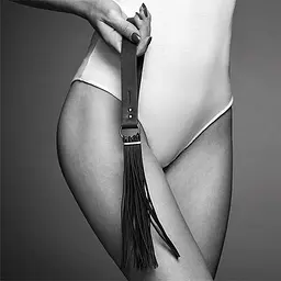 Флогер Bijoux Indiscrets MAZE - Tassel Flogger Black - мініатюра 4