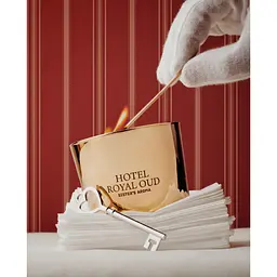 Ароматична свічка Sister's Aroma Hotel Royal Oud 150 г - мініатюра 3