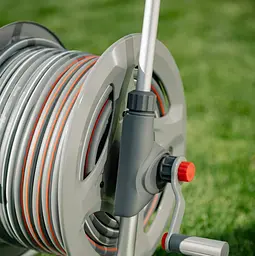 Металевий візок зі шлангом Bradas WHITE LINE 1/2" 30 м та аксесуарами комплект для поливу SILVER PRO SET (WL-AG33330SET1) - мініатюра 4