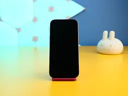 Смартфон Apple iPhone 16 Pro 256GB Desert Titanium (MYNK3) Б/В [171476] - мініатюра 4