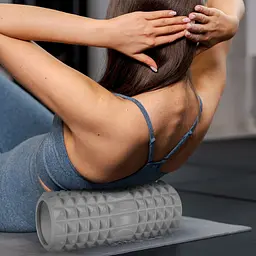 Масажний ролик Gymtek для йоги та фітнесу EVA 33*10,5см сірий - мініатюра 5