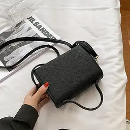 Жіноча сумка через плече крос-боді з екошкіри Lilly P2-14067904A Чорна - мініатюра 7