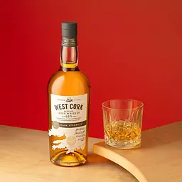 Віскі West Cork Cask Strength Blended Irish Whiskey 62% 0.7 л у подарунковій упаковці - мініатюра 2