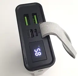 Потужний Повербанк із LED ліхтариком Power Bank із швидкою зарядкою 40000mAh 2USB /Type-C PD/QC 5A/22.5W Maxmate MMP40KP чорний - мініатюра 8