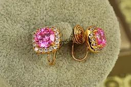 Сережки кліпси Xuping Jewelry Принцеса з рожевим каменем 11 мм золотисті - мініатюра 3
