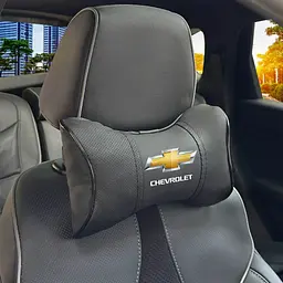 Подушка на підголівник з логотипом Chevrolet Екошкіра 3D Кольоровий лого Чорна-Чорний кант 1 шт
