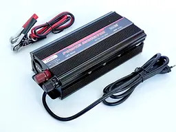 Інвертор 12 V-220 V автомобільний перетворювач напруги з функцією заряджання акумулятора DC-AC 1300 W UKC UPS-1300A