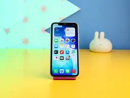 Смартфон Apple iPhone 11 128GB White (MWLF2) Б/У [174735] - мініатюра 2