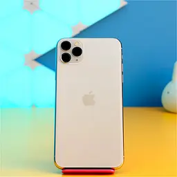 Смартфон Apple iPhone 11 Pro Max 256GB Silver (MWH52) Б/У [172765]