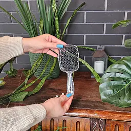 Гребінець щітка для волосся Superbrush Plus Hollow Comb Прозрачно-черный 85779 - мініатюра 4