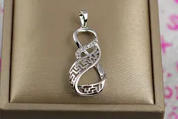 Кулон Xuping Jewelry вісімка з грецьким візерунком 3 см сріблястий