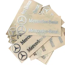 Наклейка з логотипом Mercedes метал, на клейкій стрічці 1шт (універсальна)