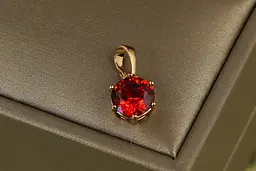 Кулон Xuping Jewelry червоний камінь на шість кріплень 8 мм золотистий