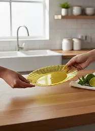 Тарілка склоподібна пластикова Ø160 мм жовта 10 штук одноразові тарілки для свят десертів банкетів HoReCa - мініатюра 4