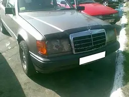 Дефлектор капоту мухобійка Mercedes-Benz E (W124) 1985-1992