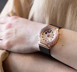 Годинник Casio GM-S2110PG-1A4ER