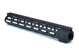 Цівка XGUN Hundguards MK2 13" для UAR15 M-LOK Вlack
