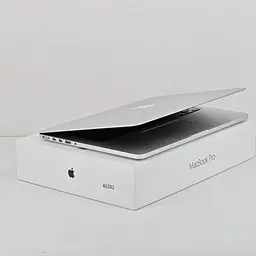 Ноутбук Apple MacBook Pro 13'' A1502 Retina (C02PMC0HFVH5) (i5-5257U/8/256SSD) - Class A- - мініатюра 2