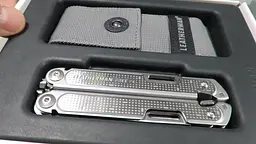 Мультиінструмент Leatherman Free P4, синтетичний чохол, картонна коробка - мініатюра 4
