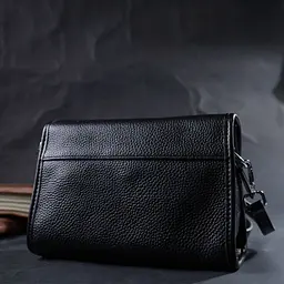 Стильна жіноча шкіряна сумка із напівкруглим клапаном Vintage 22259 чорна - мініатюра 10