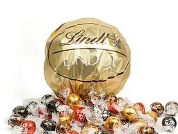 Подарунковий набір цукерок Lindt Lindor Maxi Boule Praline di Cioccolato al Latte Fondente Bianco 44шт. - мініатюра 2