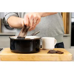 Тертка для спецій KitchenAid Coreline з чохлом кремова (KAG321OHACE) - мініатюра 8